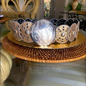 Silver Buckle Belt with gold round glitter links.